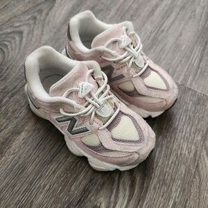 New Balance Kids Sneakers in Pink and Gray New balance
